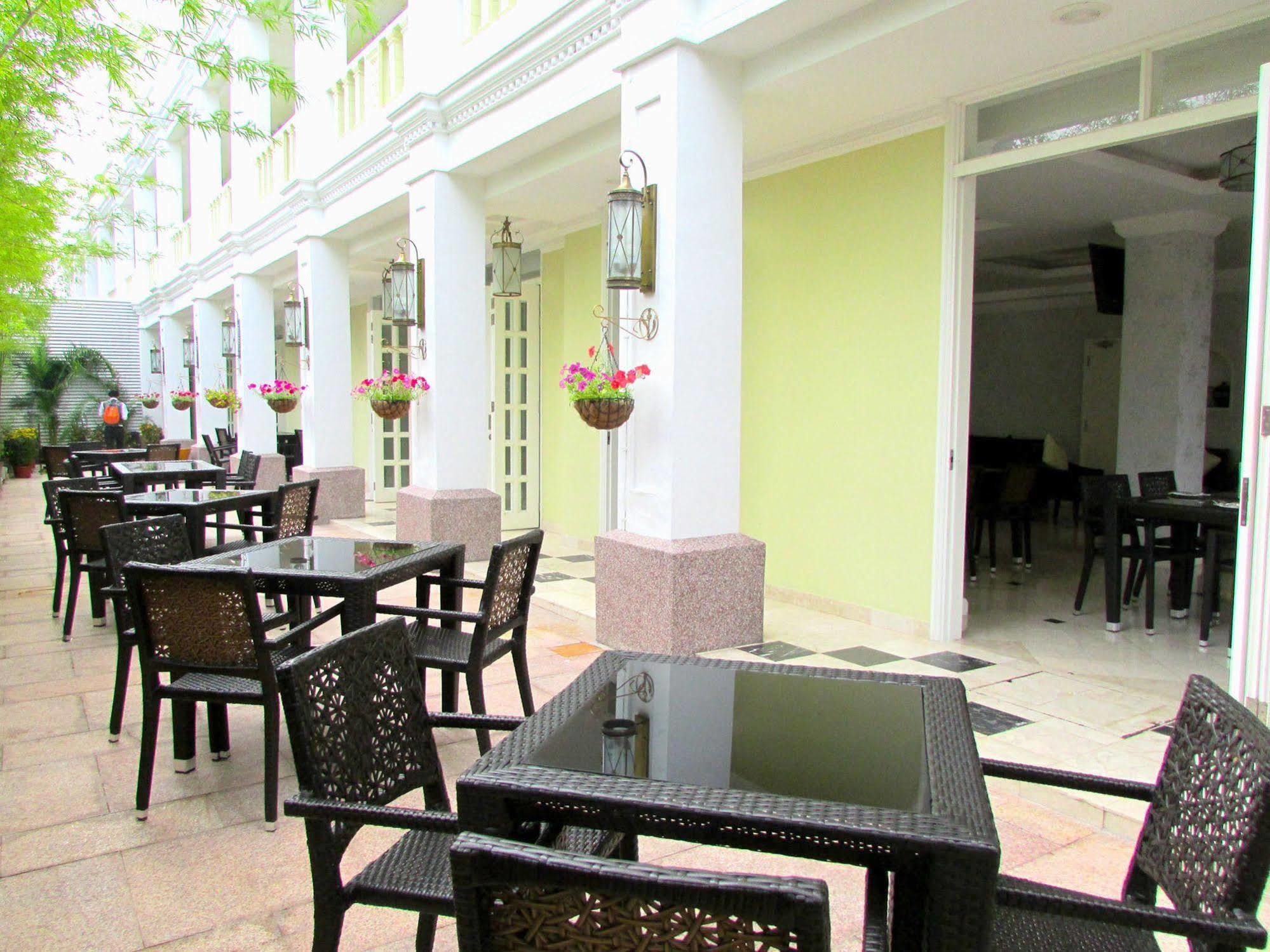Rc Hotel Melaka Exterior photo